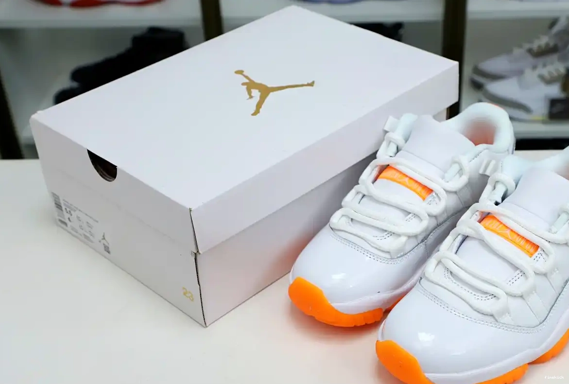 LOW JORDAN RETRO WMNS 11 AIR 'BRIGHT CITRUS' 0523